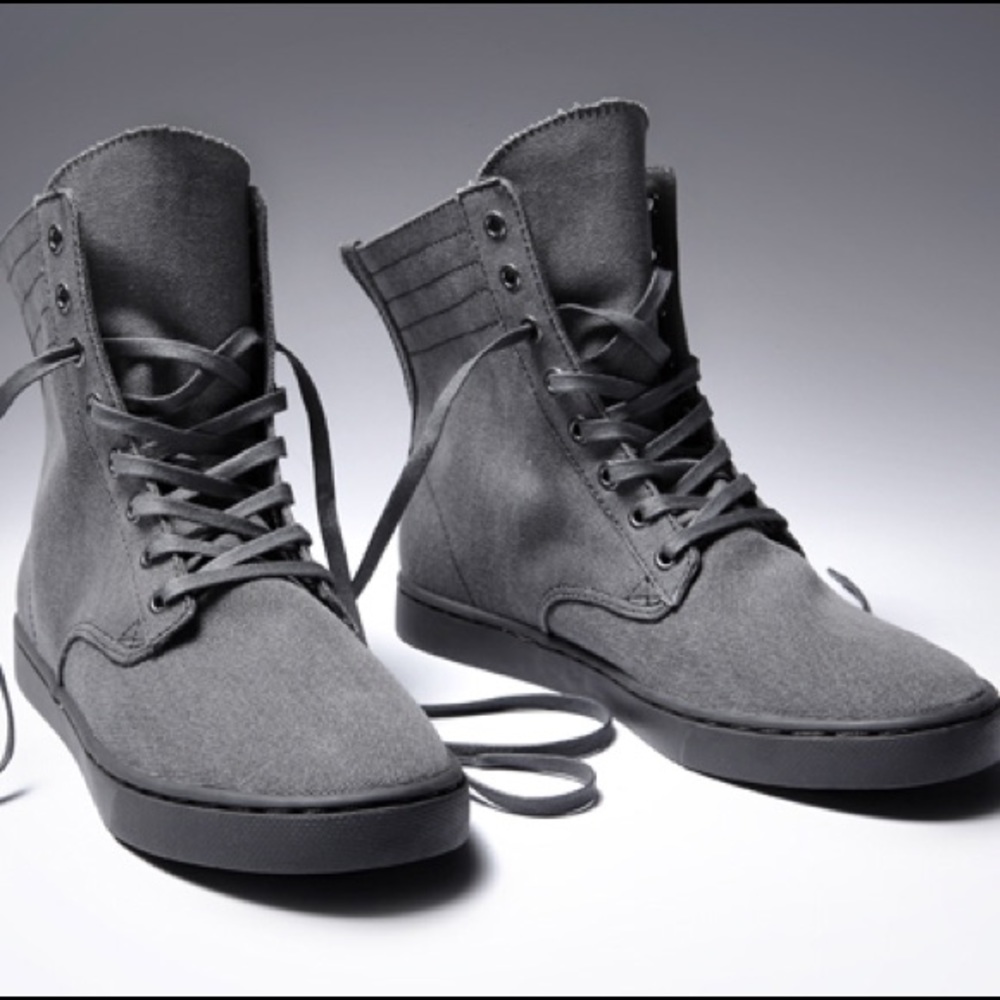 KREW FRANKLIN CANVAS